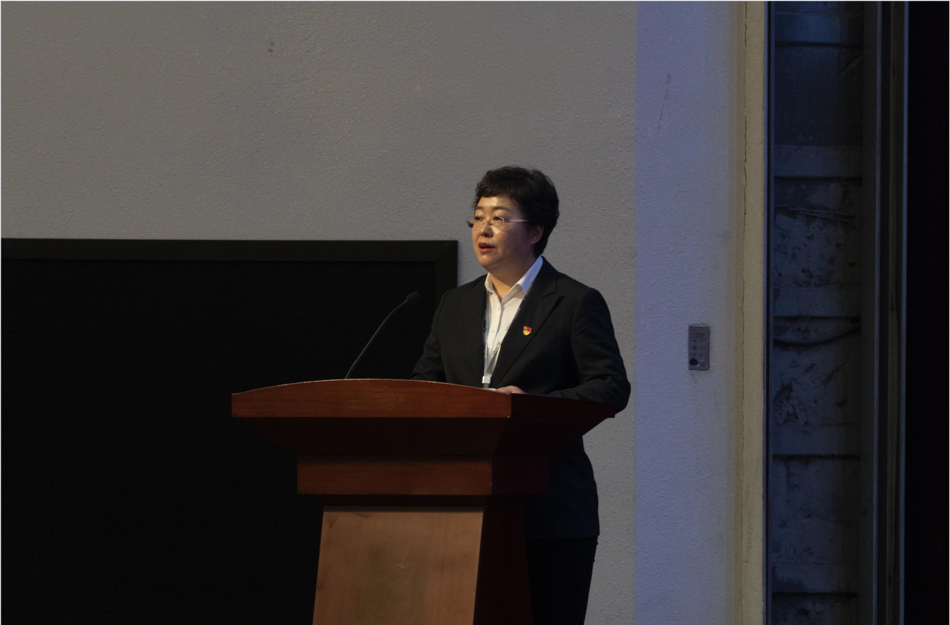 “襄盛舉 聚合力 創(chuàng)佳績”鞍勤集團、溫泉集團、公服集團2022年表彰大會隆重舉行